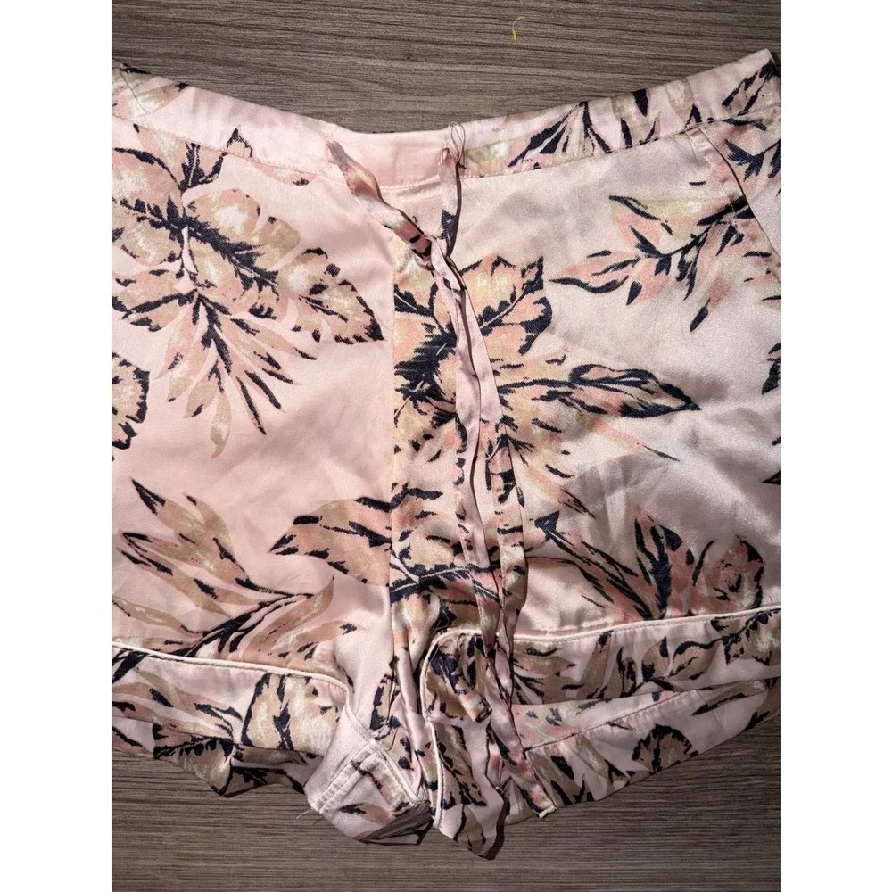 House of Harlow 1960 Pink Tropical‎ Satin Pajama Sleep Shorts Womens Medium L2